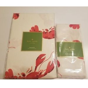 Kate Spade Lobster Fete Round Tablecloth & Napkins